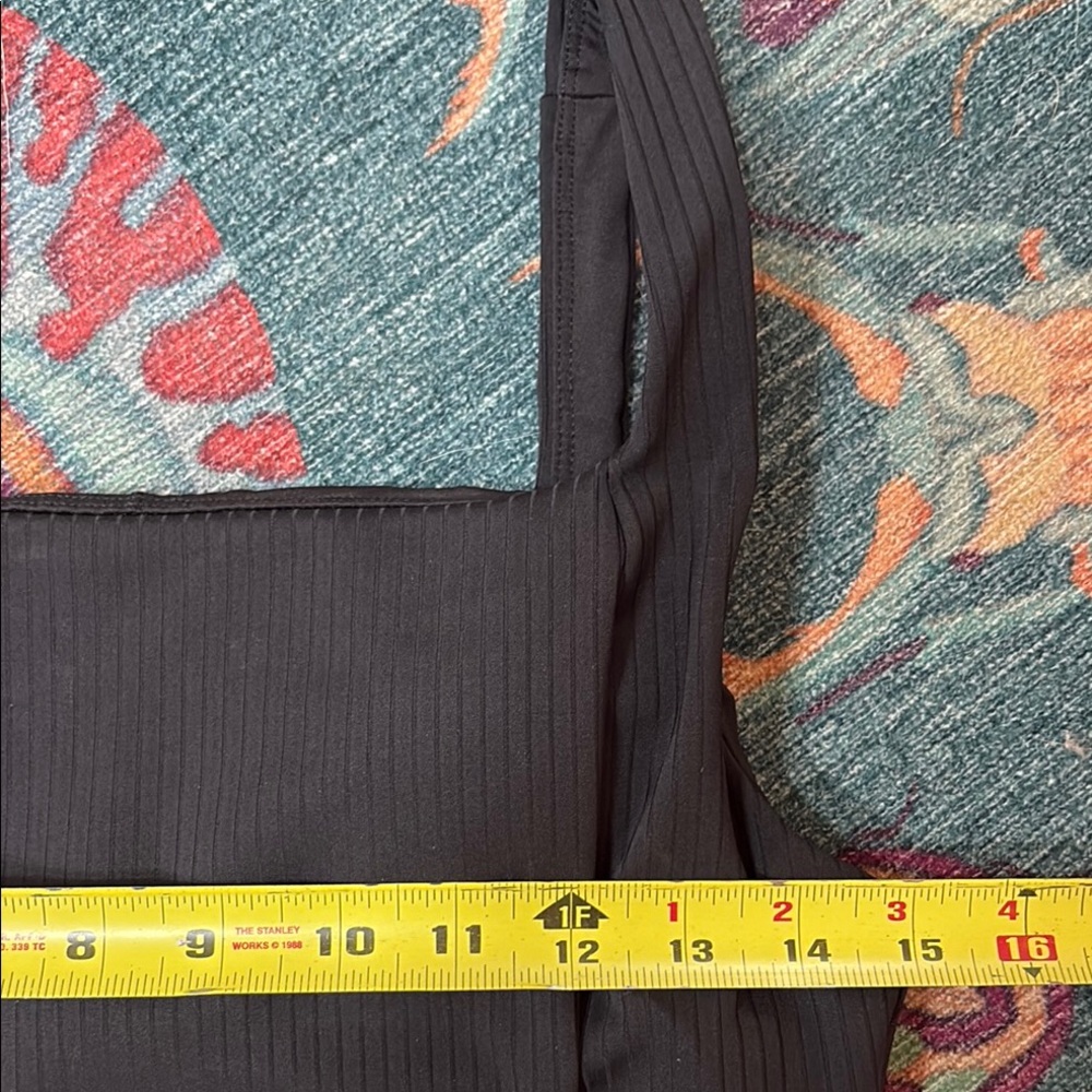 Vuori Inversion Rib Black Ribbed Support Tank L - Picture 5 of 5